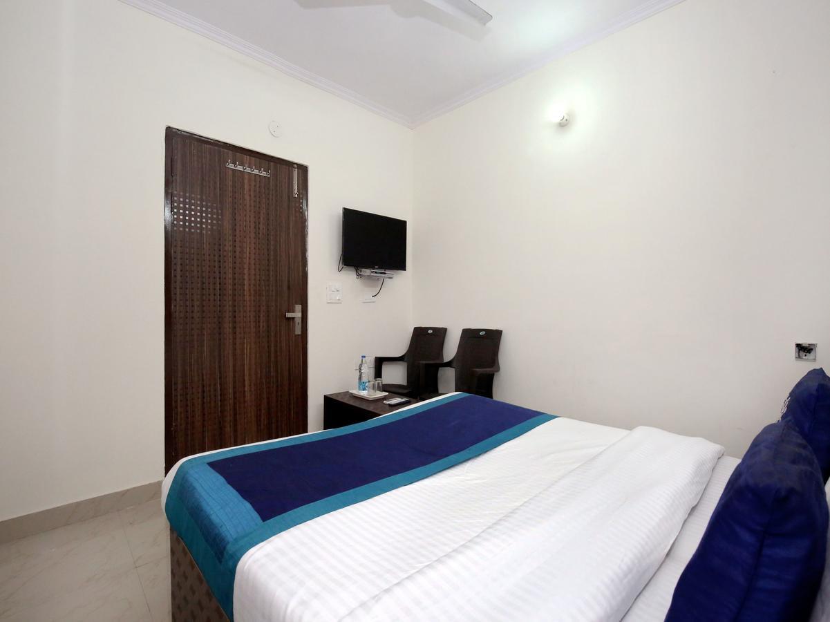 Oyo 10075 Hotel Kaydee Amritsar Bagian luar foto