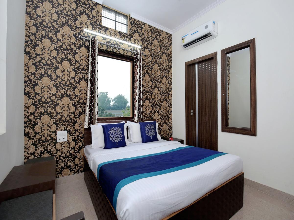 Oyo 10075 Hotel Kaydee Amritsar Bagian luar foto