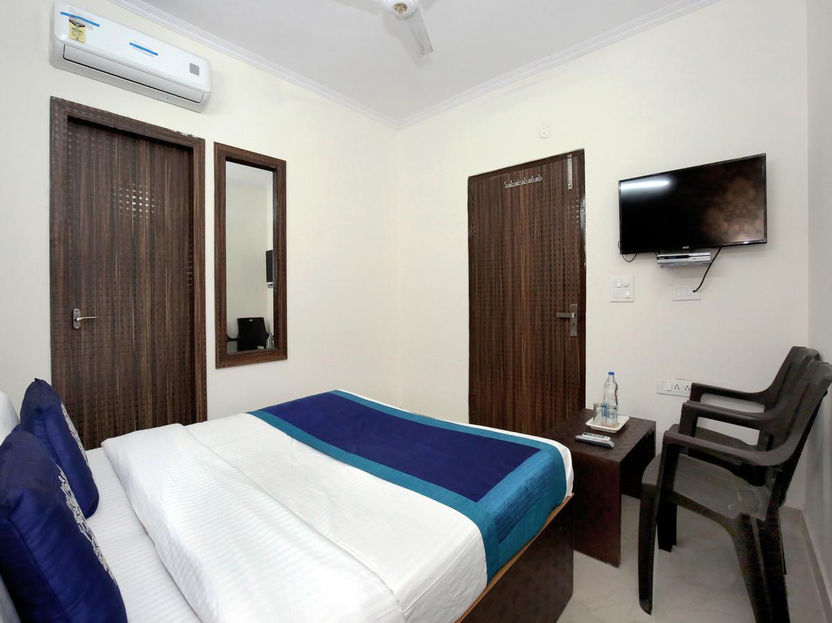Oyo 10075 Hotel Kaydee Amritsar Bagian luar foto